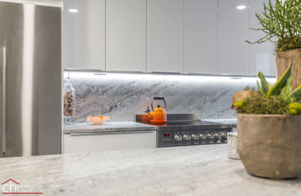 CHI | Remodeled Chicago Modern Condo Living Kitchen Island