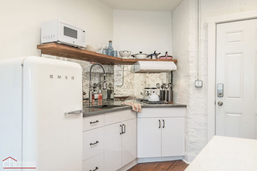 CHI | Shabby Chic Studio Loft Chicago Kitchen Builders