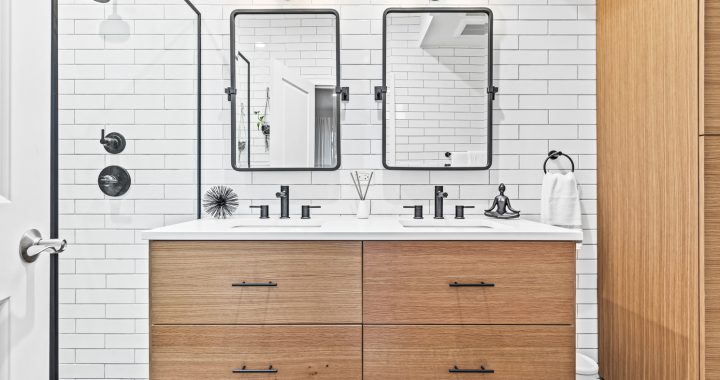 Chi | Chicago Wicker Park Bathroom Vanity Design
