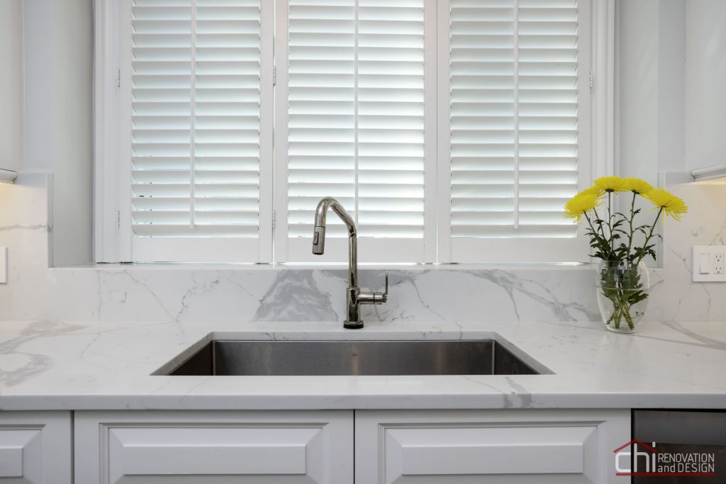 Design Build Kitchen - A Tasteful and Timeless Wilmette Kitchen