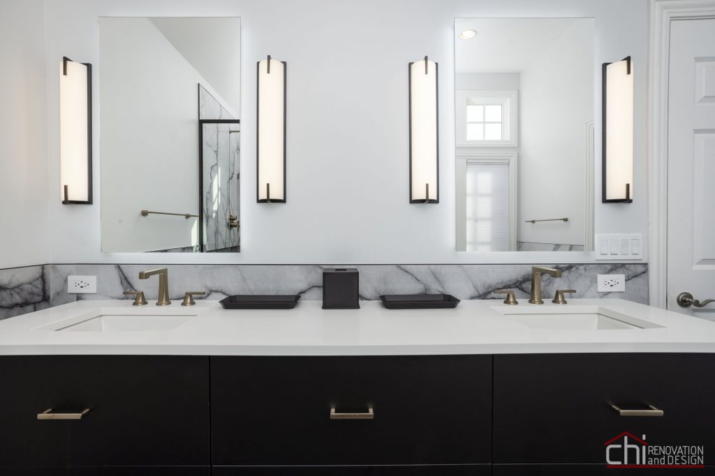 Classic Style Meets Comfort Chic - master Bathroom