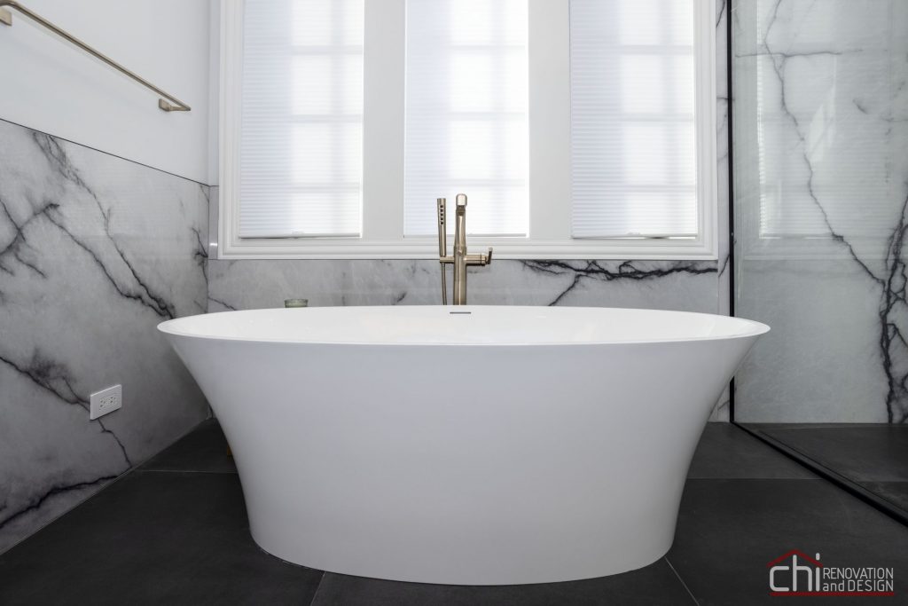 Classic Style Meets Comfort Chic - master Bathroom