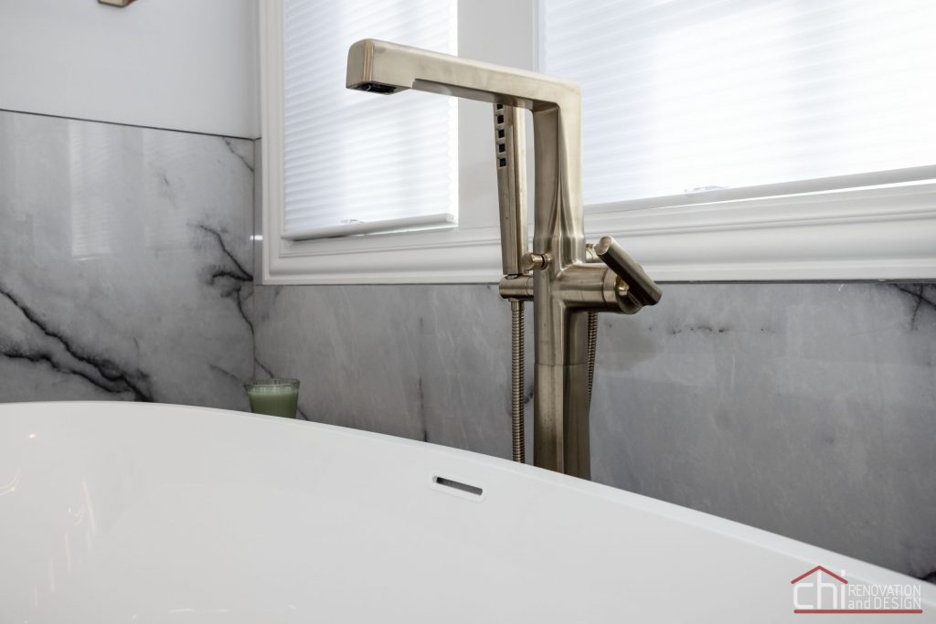Classic Style Meets Comfort Chic - master Bathroom