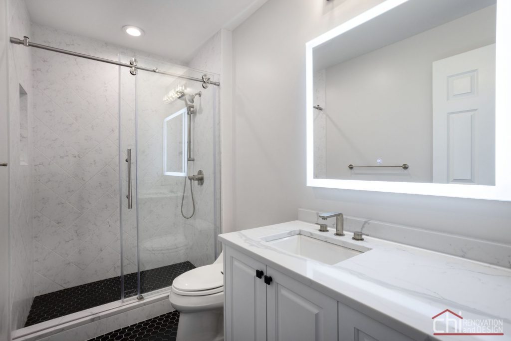 Classic Style Meets Comfort Chic - master Bathroom