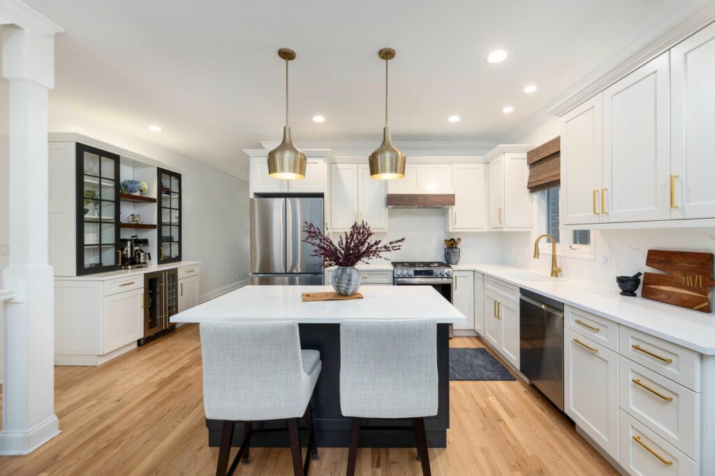 Leland Ave Kitchen Remodel: Bright Transitional Elegance