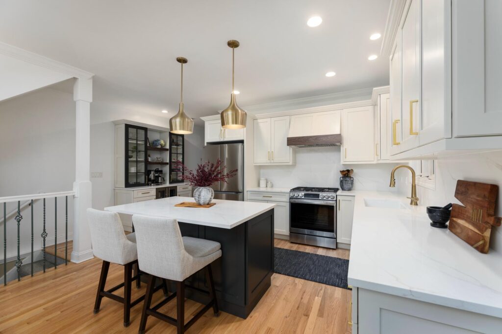 Leland Ave Kitchen Remodel: Bright Transitional Elegance