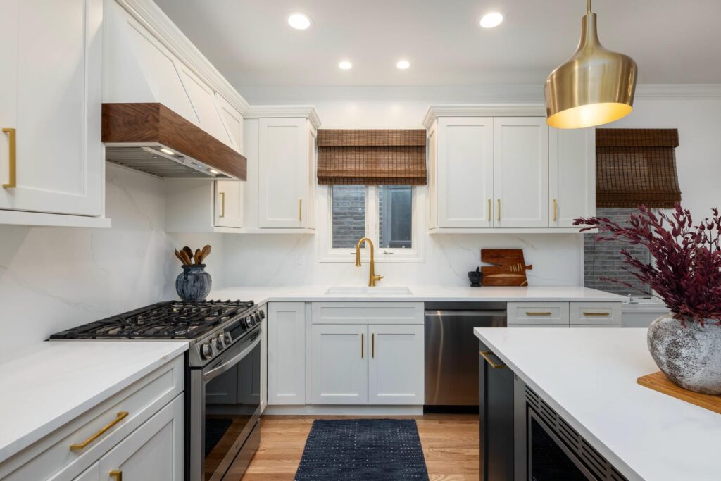 Leland Ave Kitchen Remodel: Bright Transitional Elegance