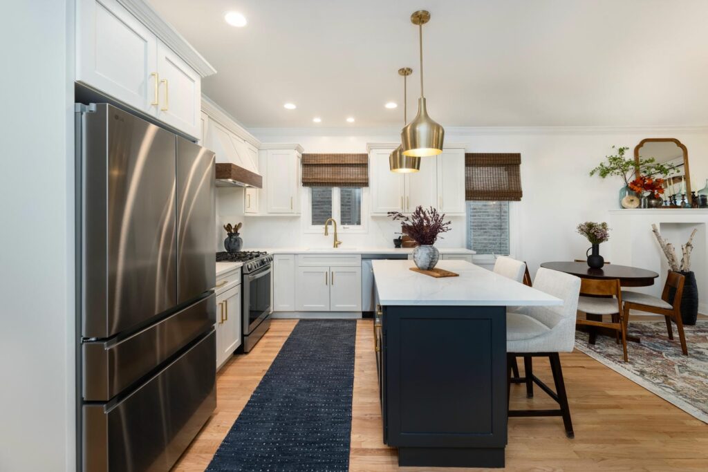 Leland Ave Kitchen Remodel: Bright Transitional Elegance
