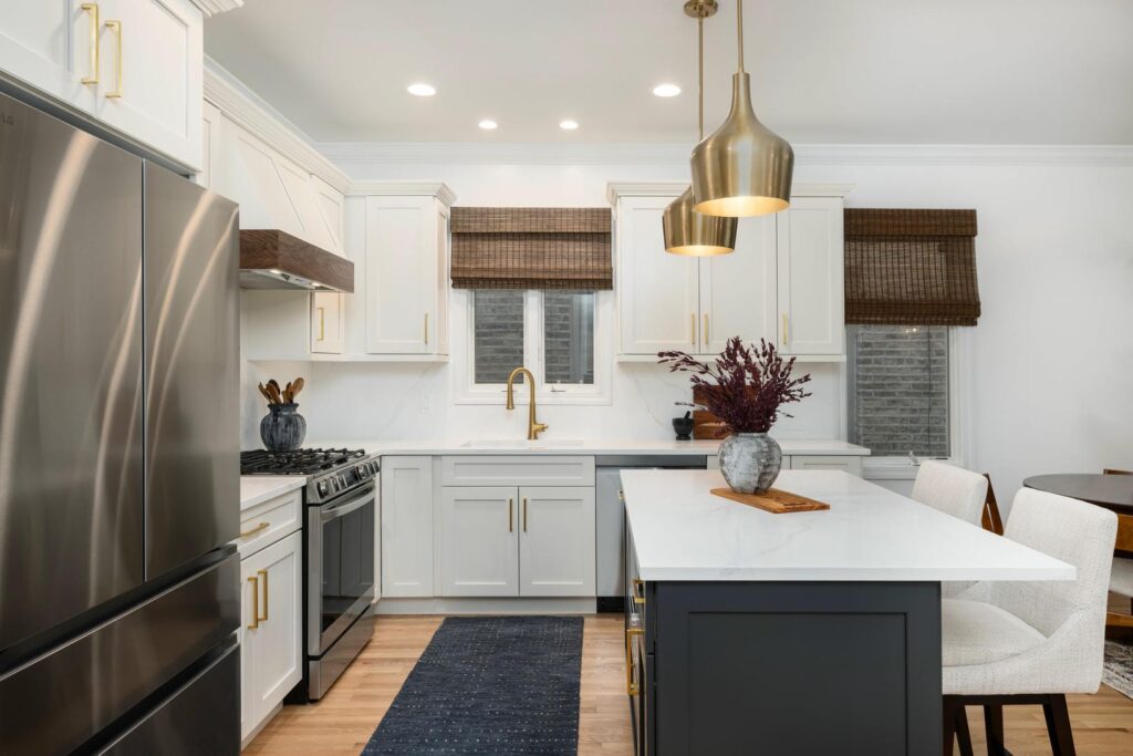Leland Ave Kitchen Remodel: Bright Transitional Elegance