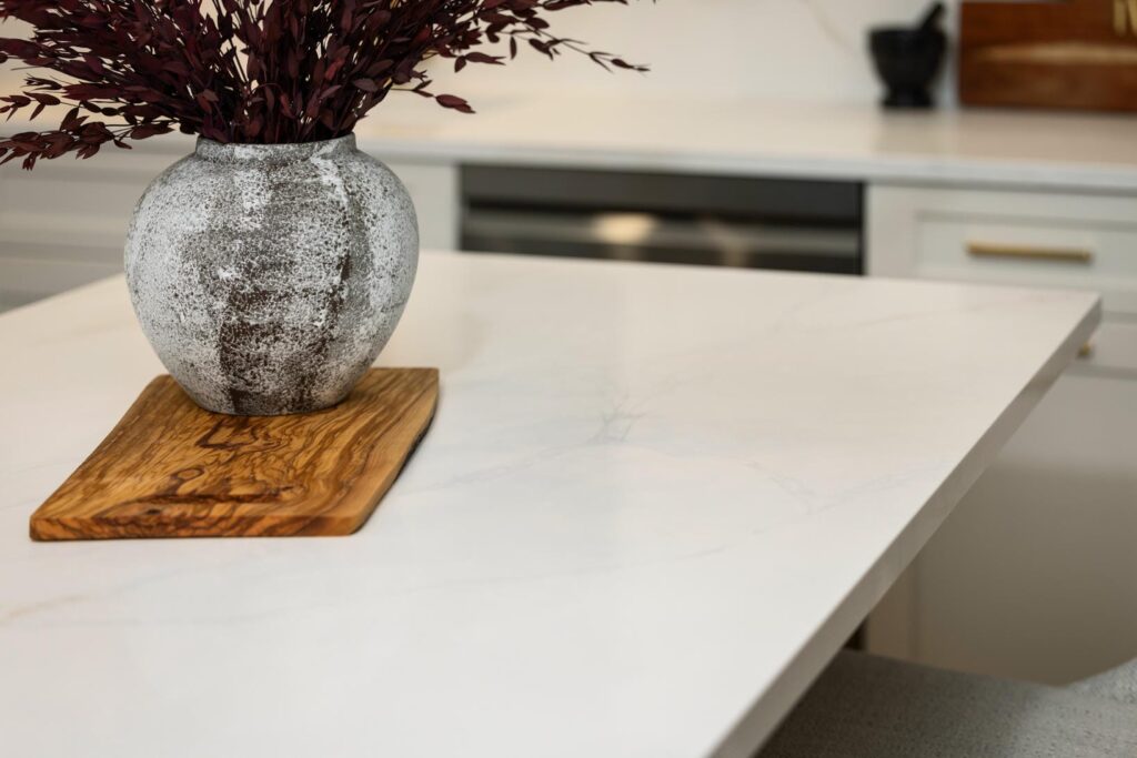 Leland Ave Kitchen Remodel: Bright Transitional Elegance