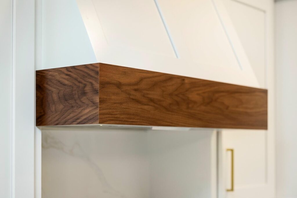Leland Ave Kitchen Remodel: Bright Transitional Elegance