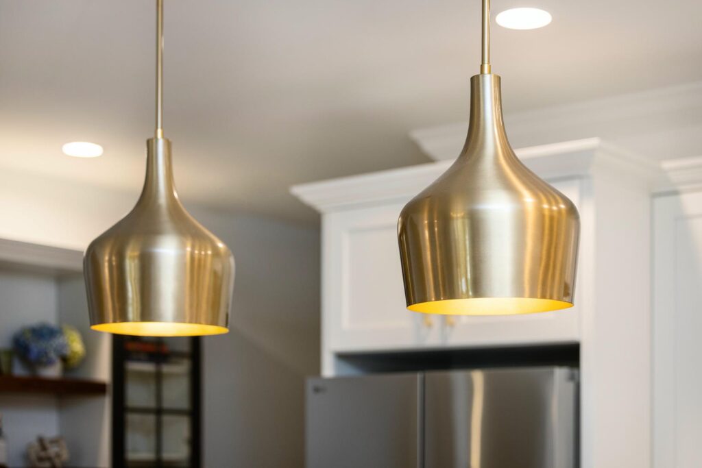 Leland Ave Kitchen Remodel: Bright Transitional Elegance